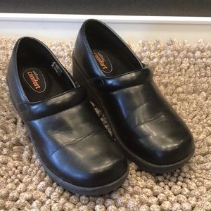 SafeTstep Womens safety work shoes